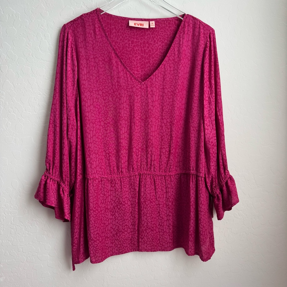 EVRI Pink Leopard V Neck Blouse 1X